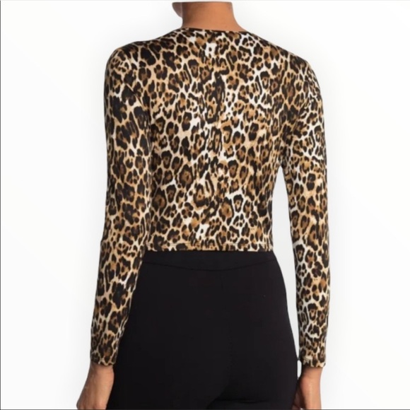 NWT Wayf Leopard Print Crew Neck Long Sleeves Crop Top Tan/Black Size Medium M - Picture 8 of 10